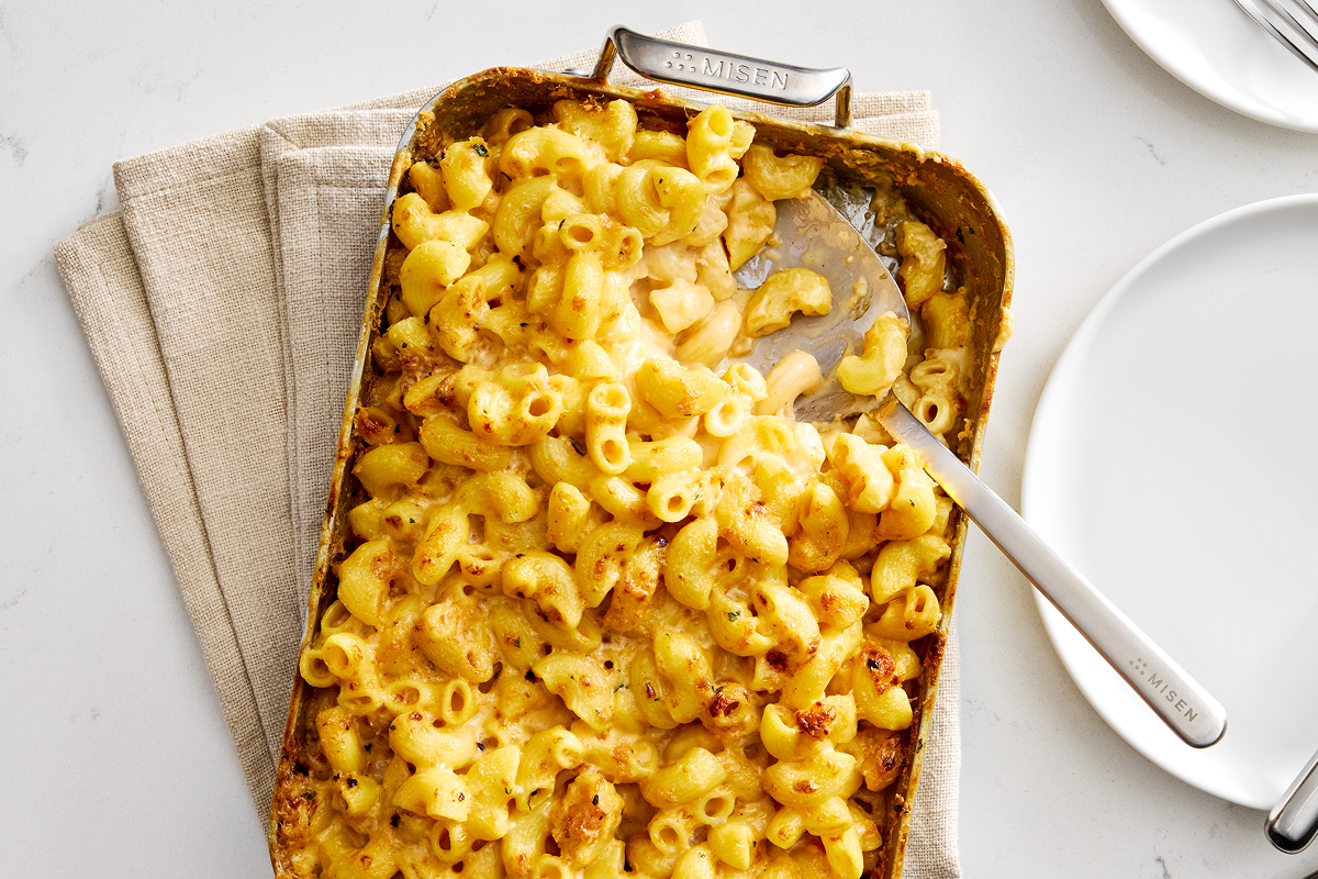 Essential Cooking Utensils for Your First Apartment Kitchen