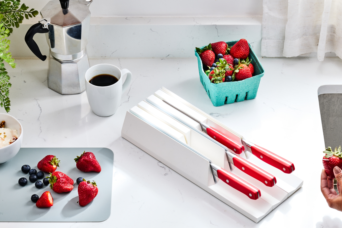 Knife Block vs Magnetic Strip: Edge Protection & Cost