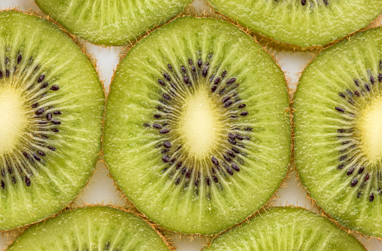 How to cut a kiwi: Kiwi slices