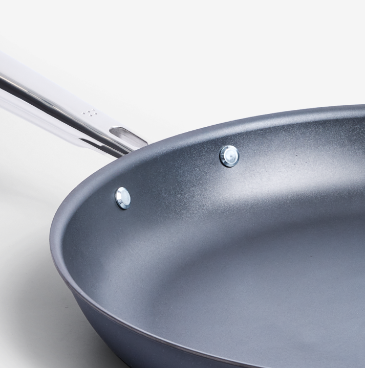 Carbon Nonstick™