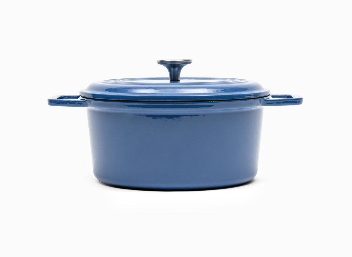 The Misen seven quart Dutch Oven with a Traditional knob lid in blue