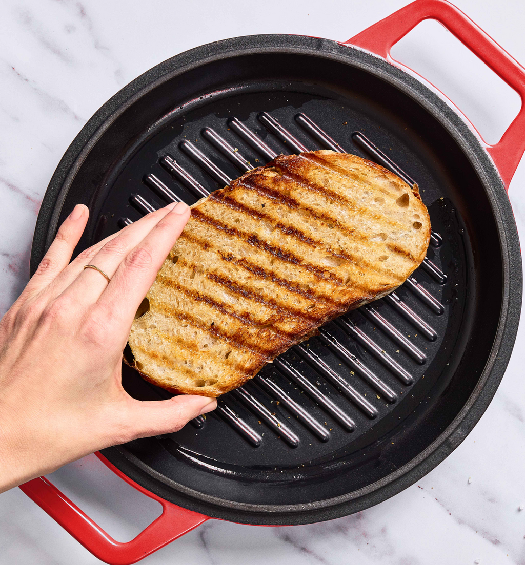 5.5 QT Enamel Cast-Iron Dutch Oven - Grill & Silicone Lid - Sage - Final Sale