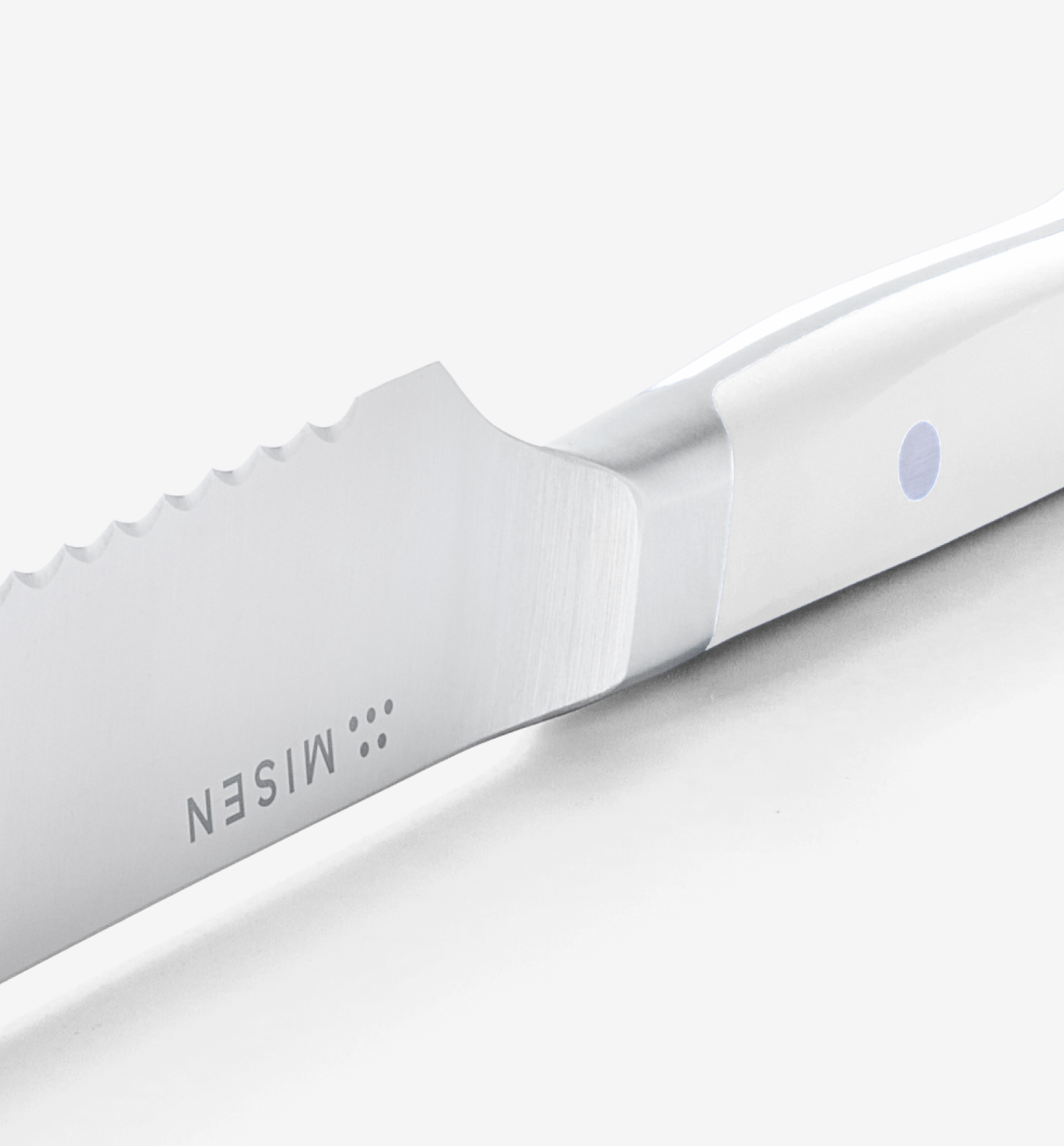 8" Serrated Knife (ACUTO440) - White
