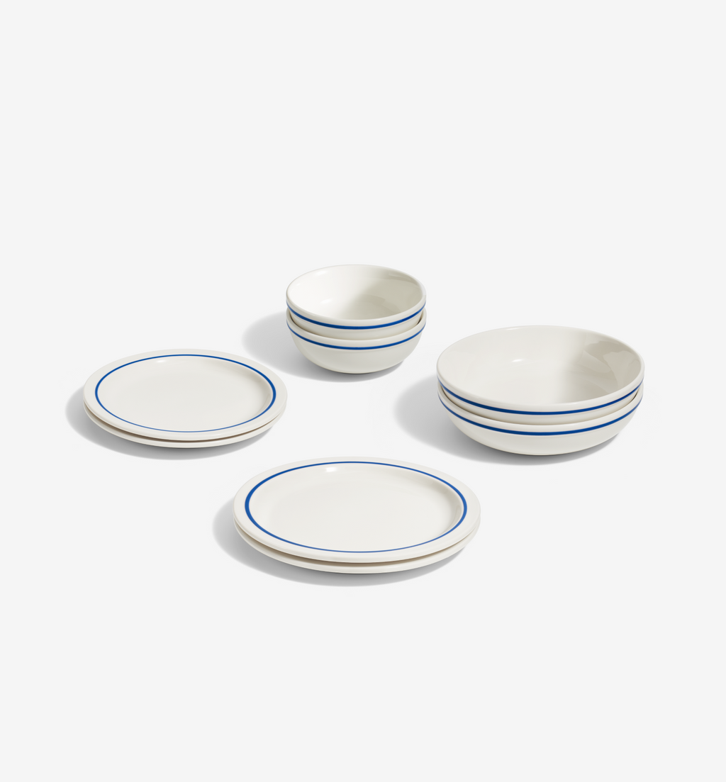8‑Piece Dinnerware Set (Serves 2) – Blue set of porcelain plates and bowls