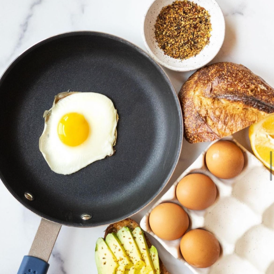 @alyssakayle’s avocado toast looks like an excellent way to start this week 🍳