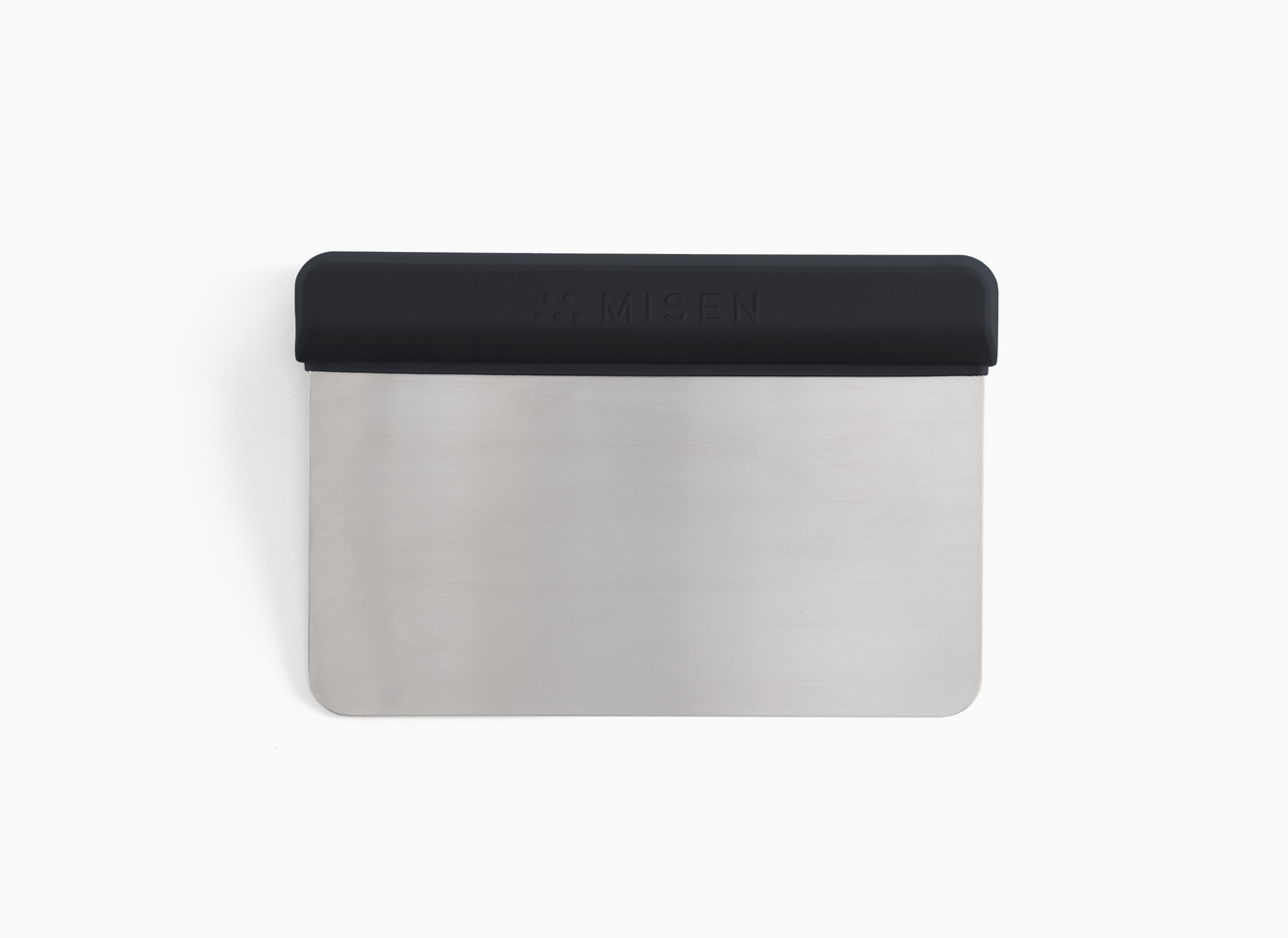 Misen Bench Scraper in black