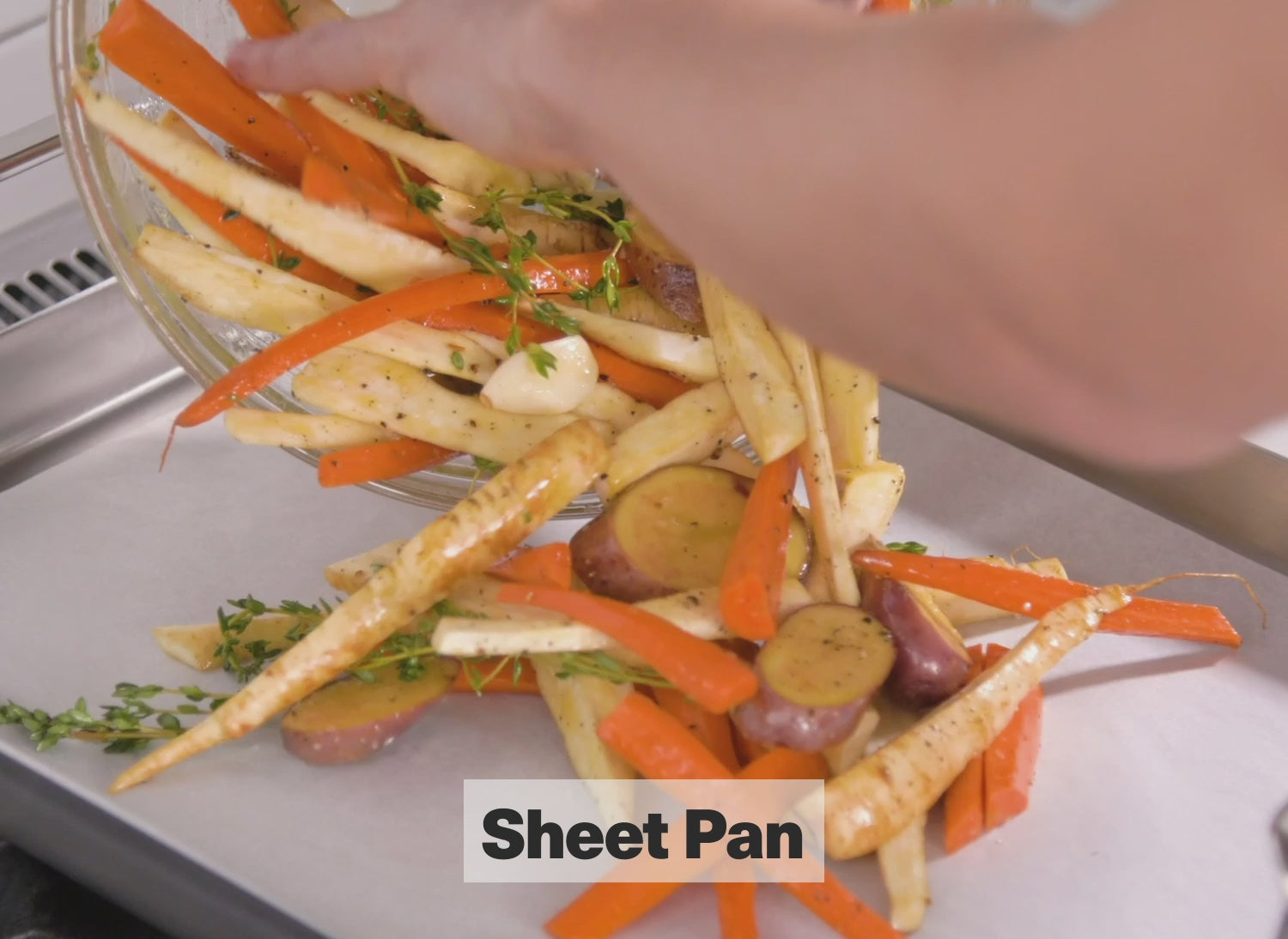 The Misen Roasting Pan can be used in three different ways, such as a sheet pan.