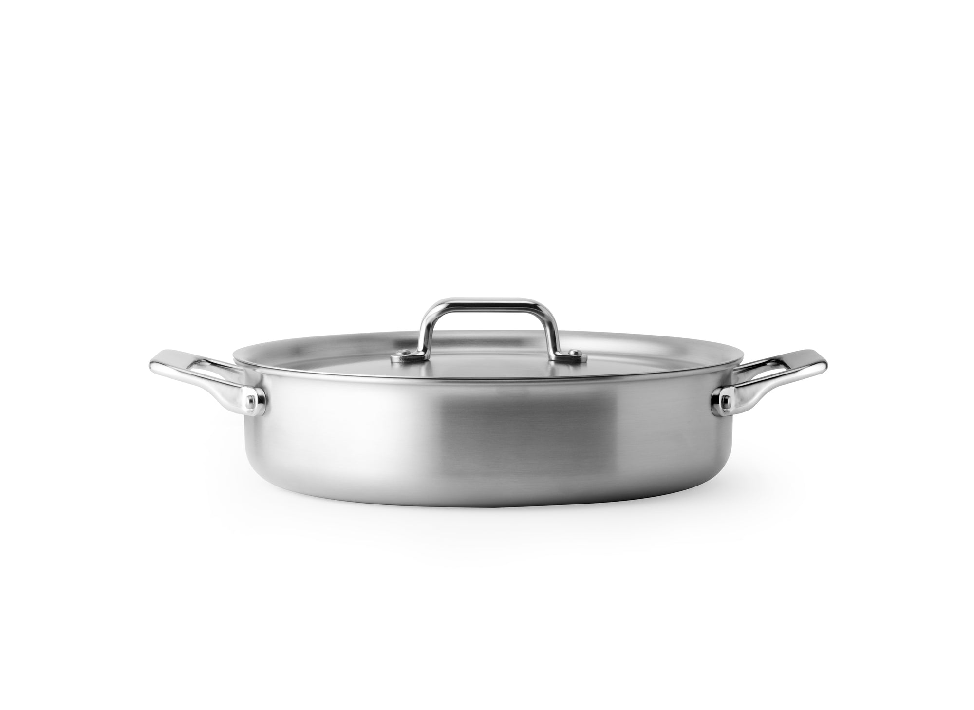 The Misen 6 QT Rondeau pan comes with a stainless steel lid.
